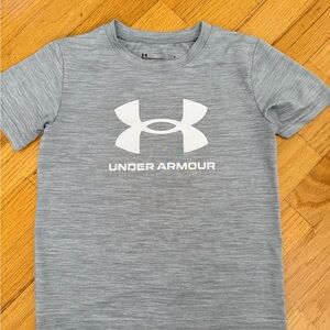 Under Armour Kids Gray T-Shirt boys 5/6